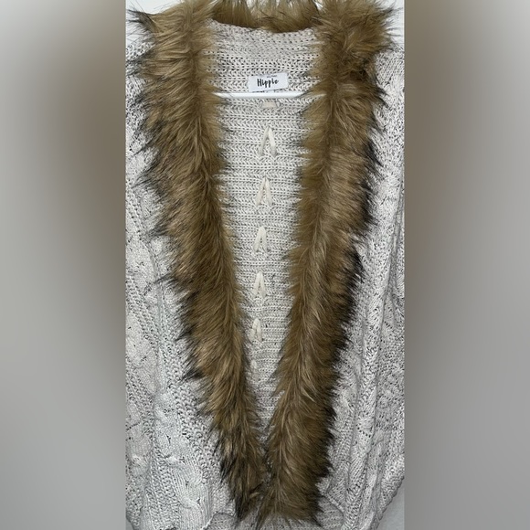 Military Hippie Felicity Faux Fur Batwing Cardigan - Picture 2 of 8